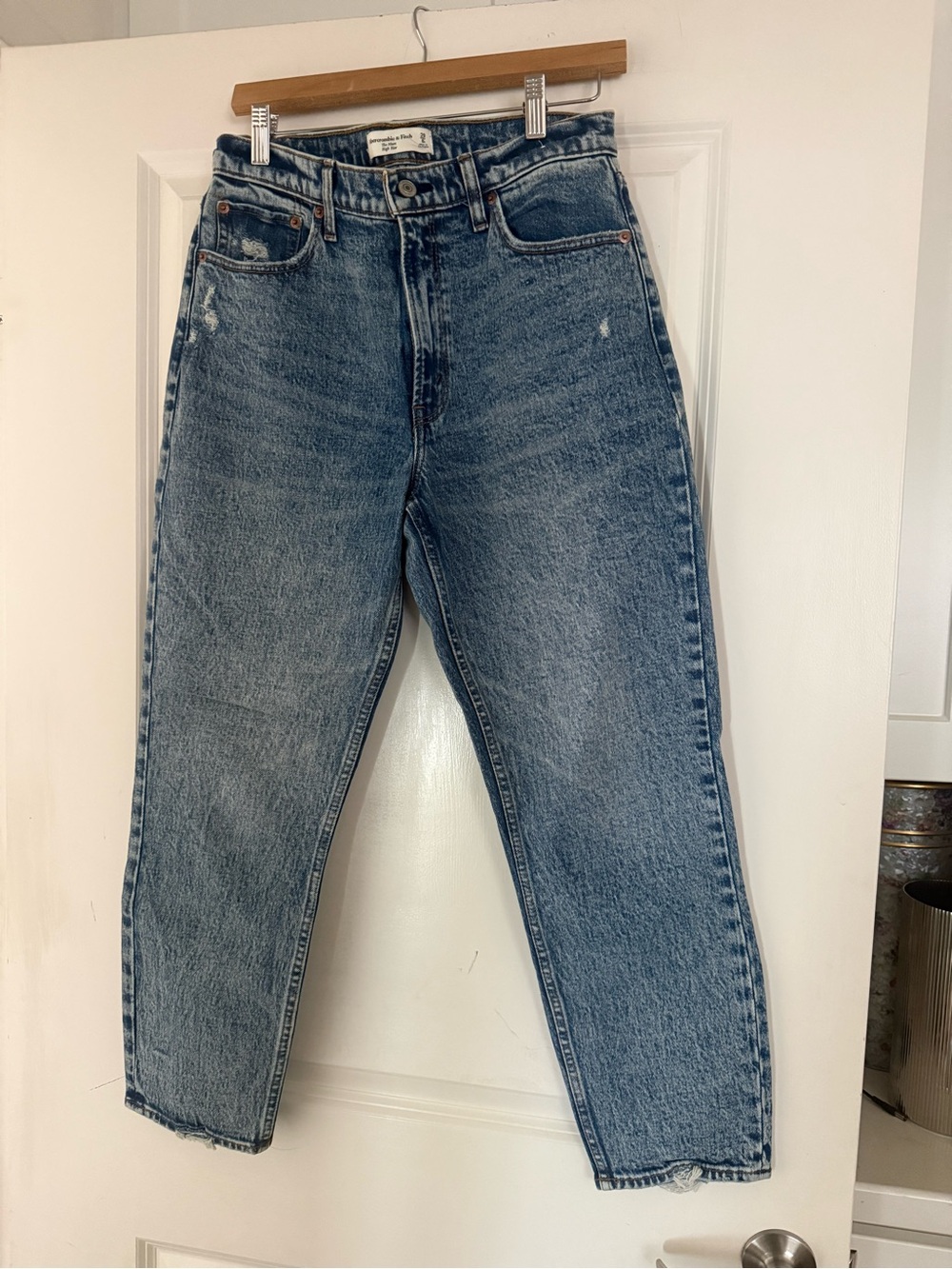 Abercrombie & Fitch High-Rise Mom Jeans in Faded Blue Wash